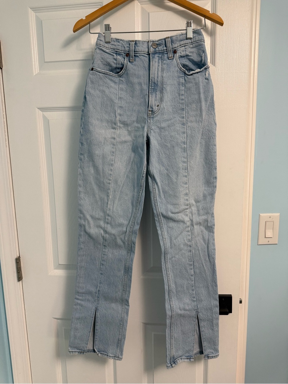 Abercrombie & Fitch Light Blue Straight-Leg Jeans with Front Slits